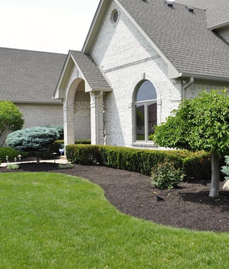 Brown Colored Mulch | Indianapolis Mulch | McCarty Mulch